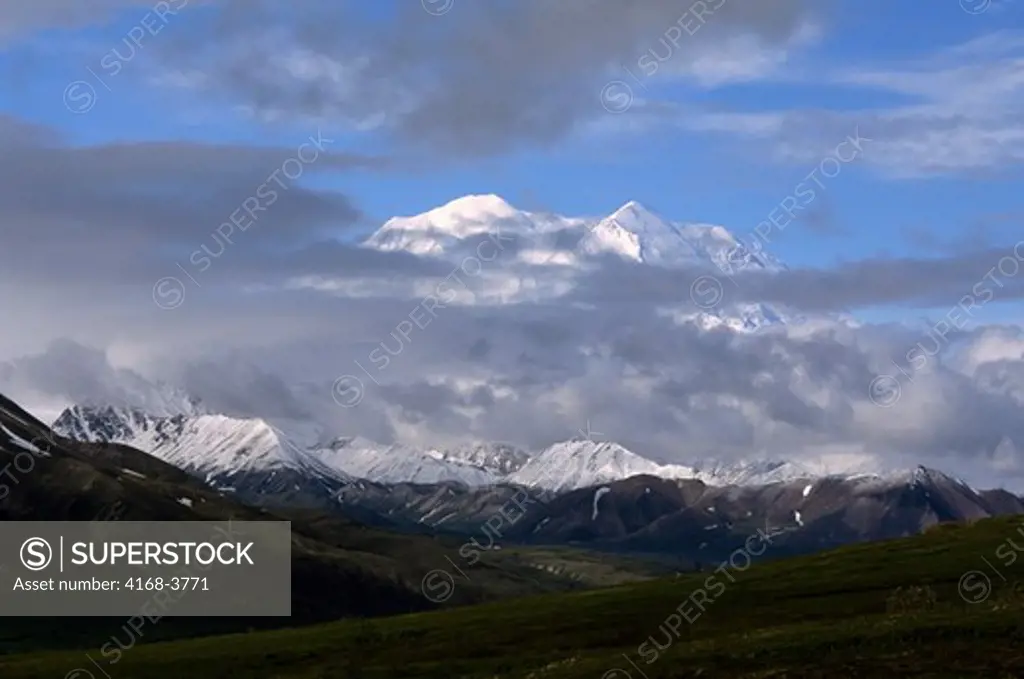 Usa, Alaska, Denali National Park, Stoney Hill Overlook, Mt. Mckinley (Denali) Engulfed In Clouds