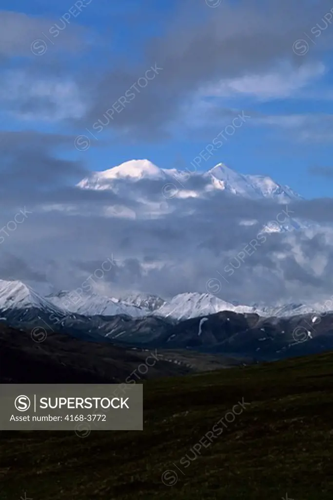 Usa, Alaska, Denali National Park, Stoney Hill Overlook, Mt. Mckinley (Denali) Engulfed In Clouds