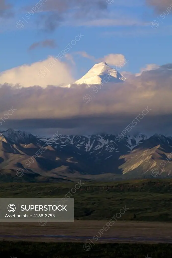 Usa, Alaska, Denali National Park, Wonder Lake Area, View Of Mt. Brooks