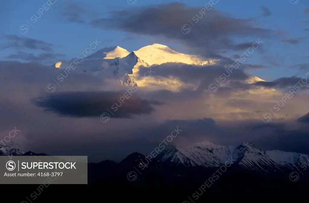 Usa, Alaska, Denali National Park, Alaska Range, Mt. Mckinley (Denali) Engulfed In Clouds