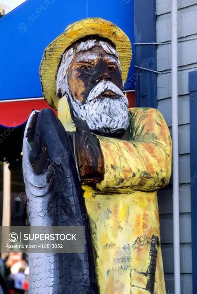 Usa, Washington, Seattle Waterfront, Wooden Statue Of Fisherman