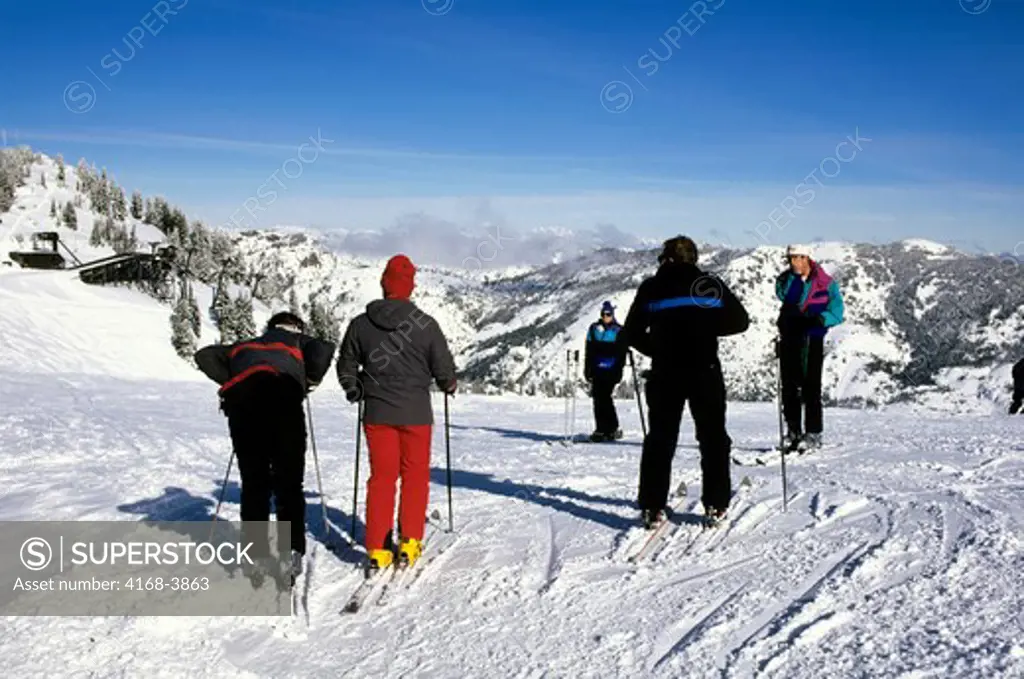 Usa, Washington, Crystal Mountain Resort, Skiers