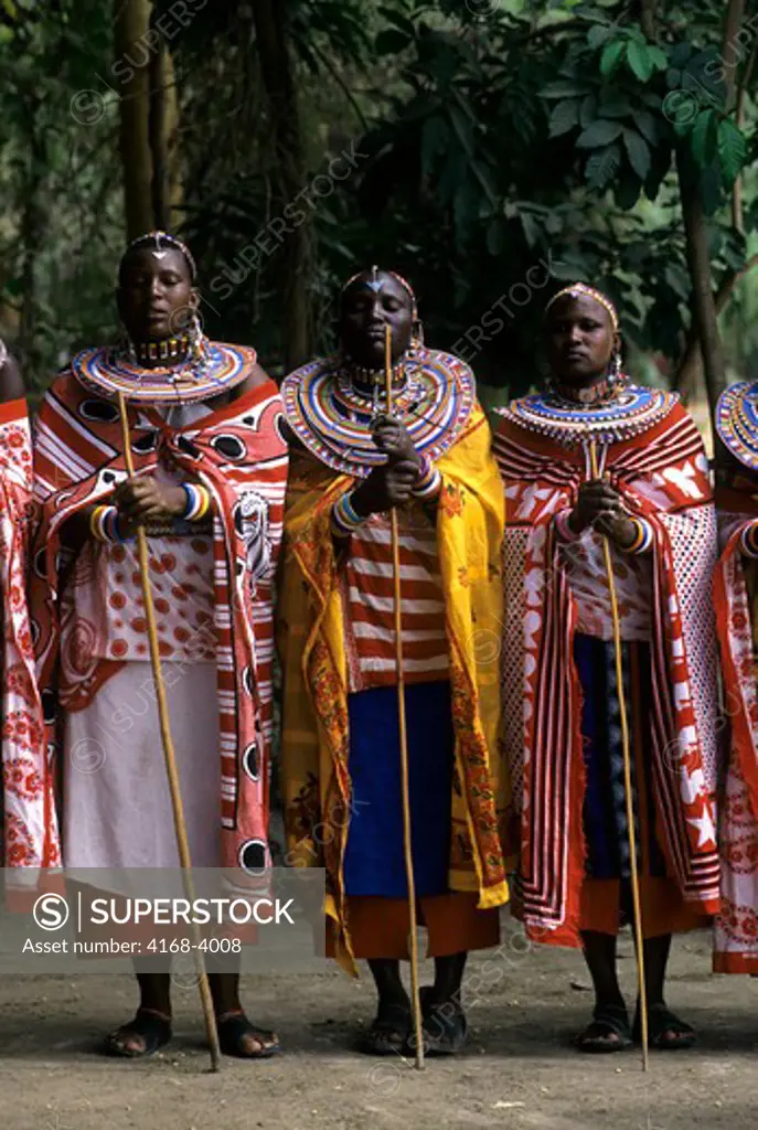 Kenya, Amboseli, Masai Dancers, Women