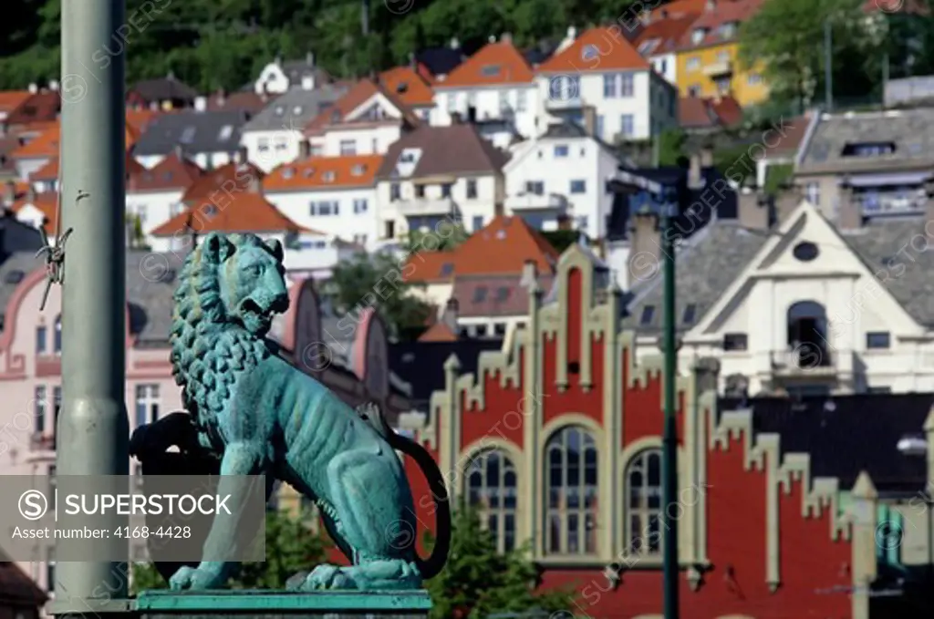 Norway, Bergen, Harbor Area, Marketplace, Bronze Lion Statue