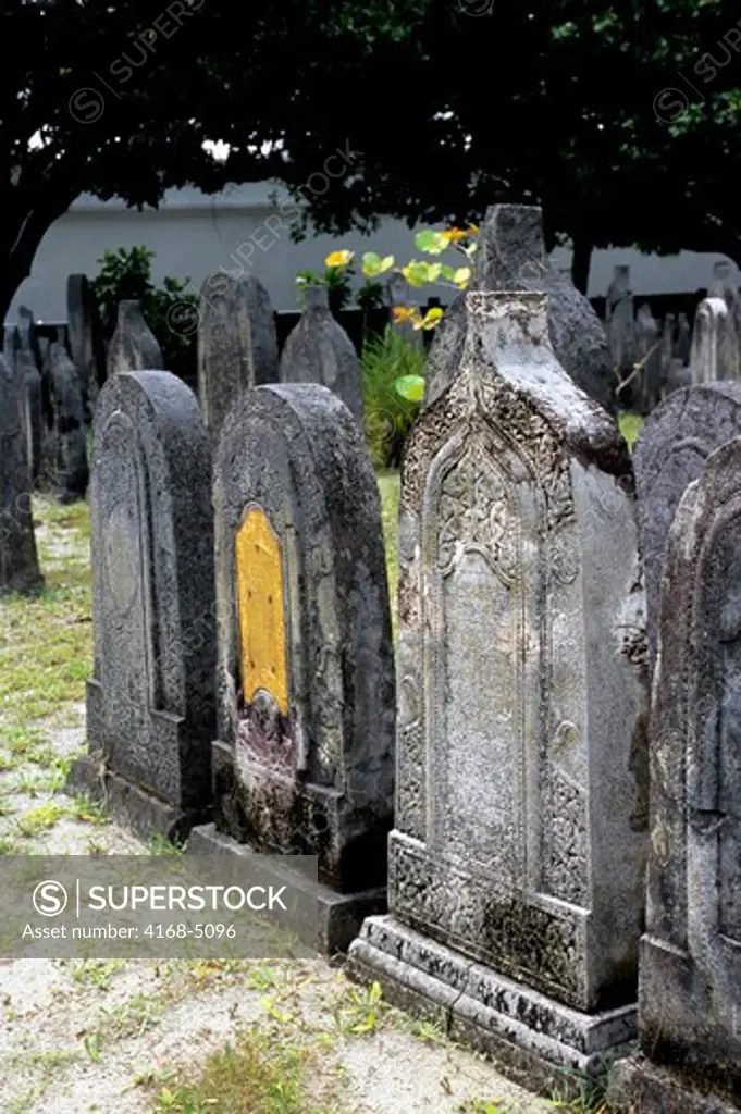 maldives, male, friday mosque (hukuru miski), cemetary, gravestones