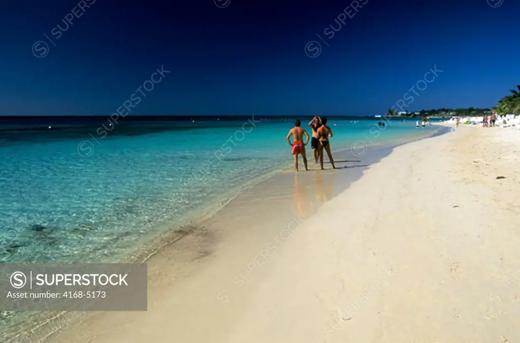 honduras, bay islands, roatan island, tabyana beach, tourists