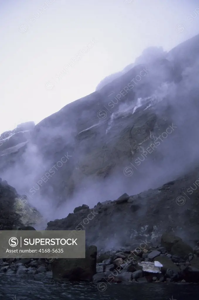 SOUTH SANDWICH ISLANDS, BELLINGSHAUSEN ISLAND, VIEW OF VOLCANIC FISSURES, STEAMING