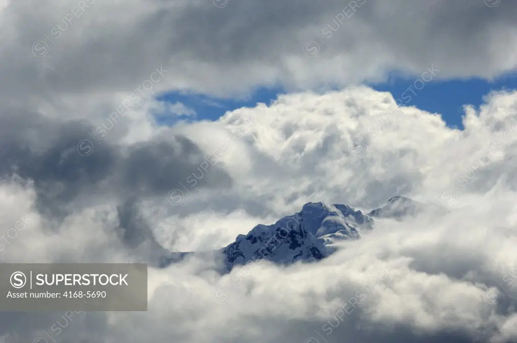 ANTARCTICA, GERLACHE STRAIT, MOUNTAINS, GLACIERS AND CLOUDS