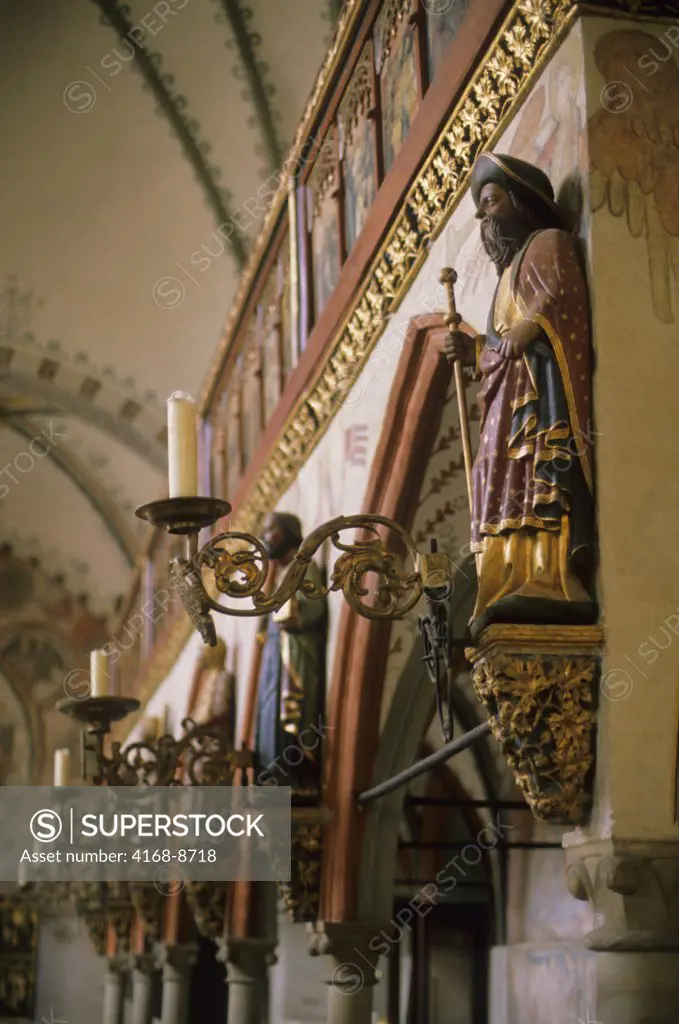 Germany, Lubeck, Heiligen-Geist-Hospital, Hospice of  Holy Ghost, Interior, Statues