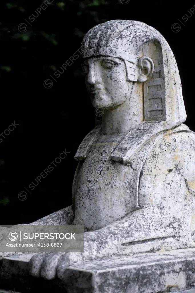 France, Loire Region, Chenonceaux Chateaux, Castle, Park, Spinx Statue