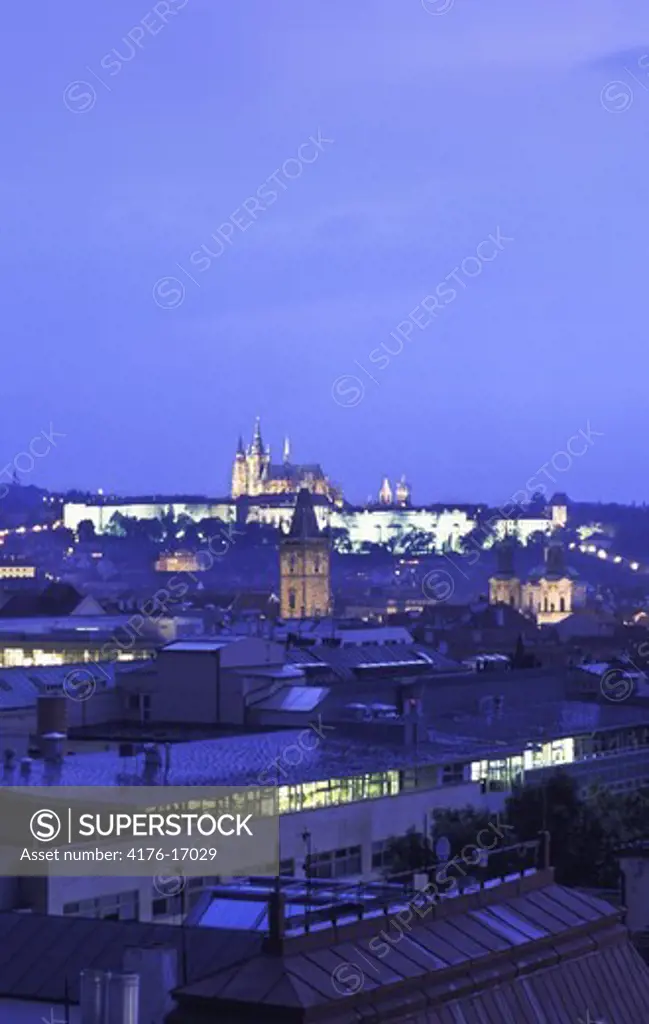CZECH REPUBLIC PRAGUE THE OLD TOWN HALL AND HRADCANY CASTLE