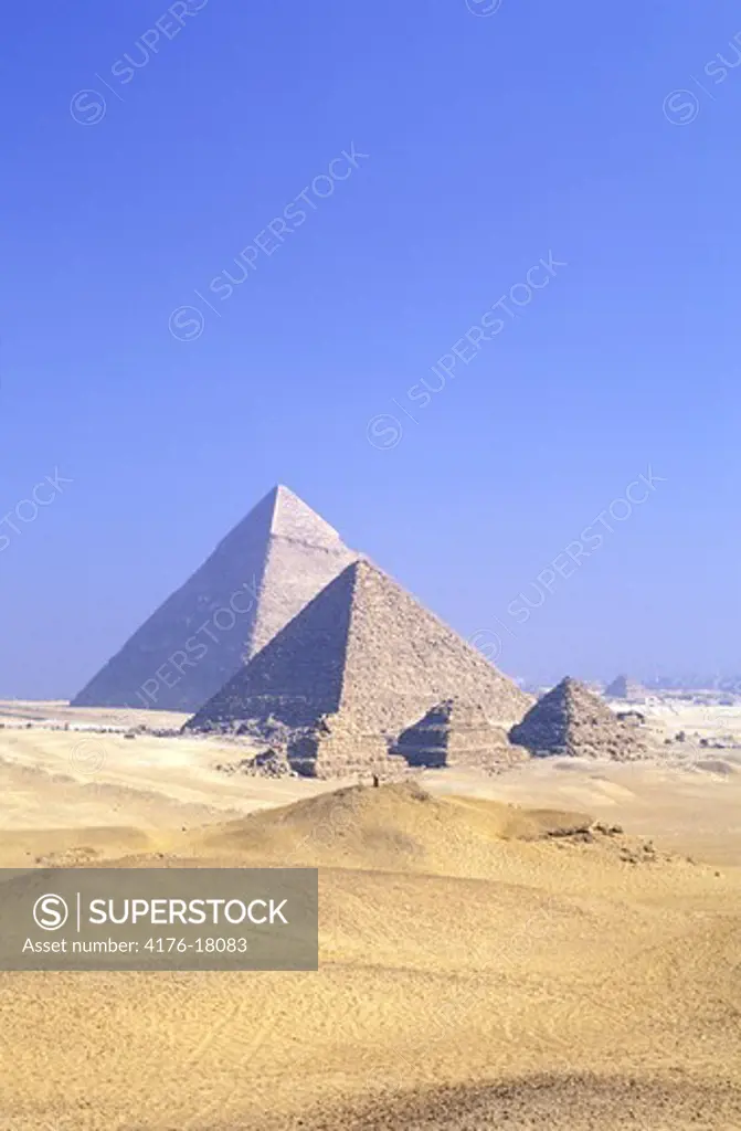 EGYPT CAIRO GIZA THE PYRAMIDS
