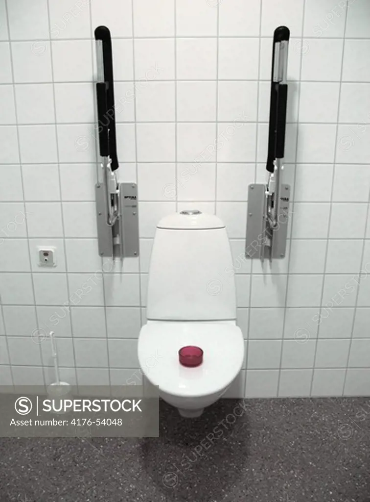 Handicap-toilet, Sweden