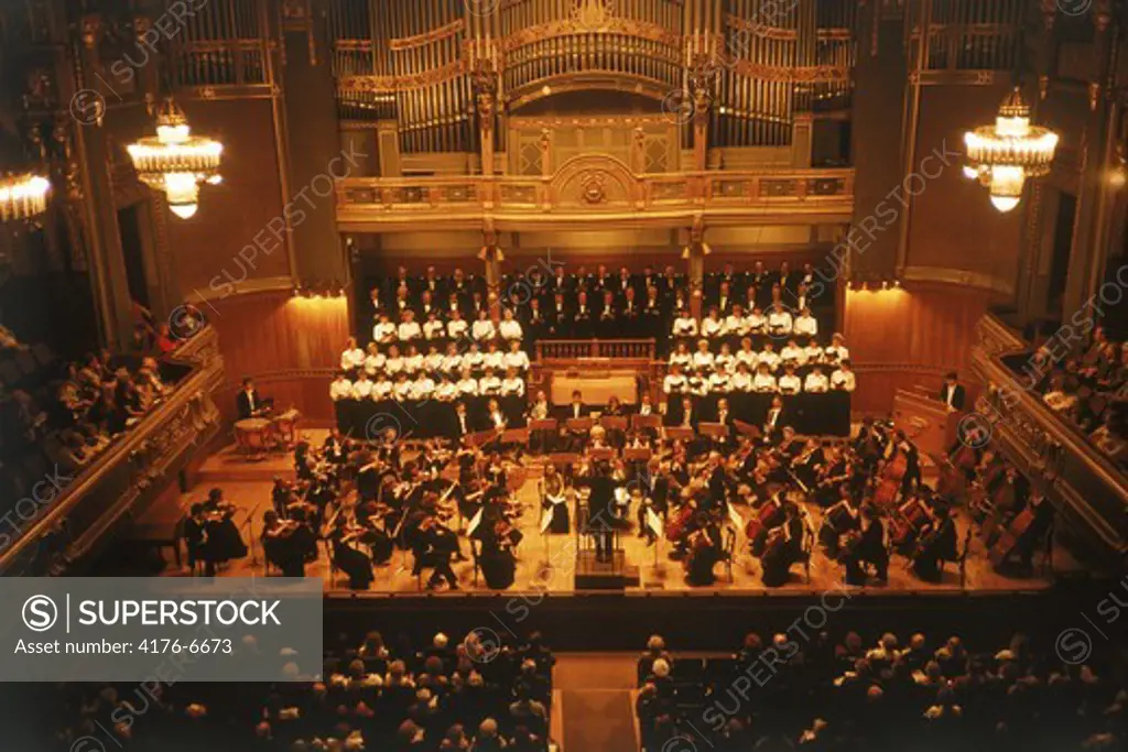 Symphony orchestra & state choir in Budapest, Hungary