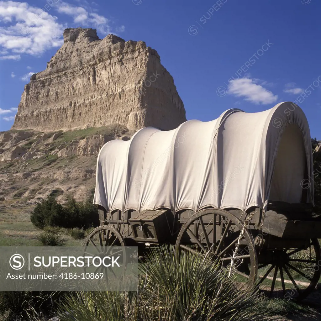 Canvas Covered Wagons Scotts Bluff National Monument Nebraska