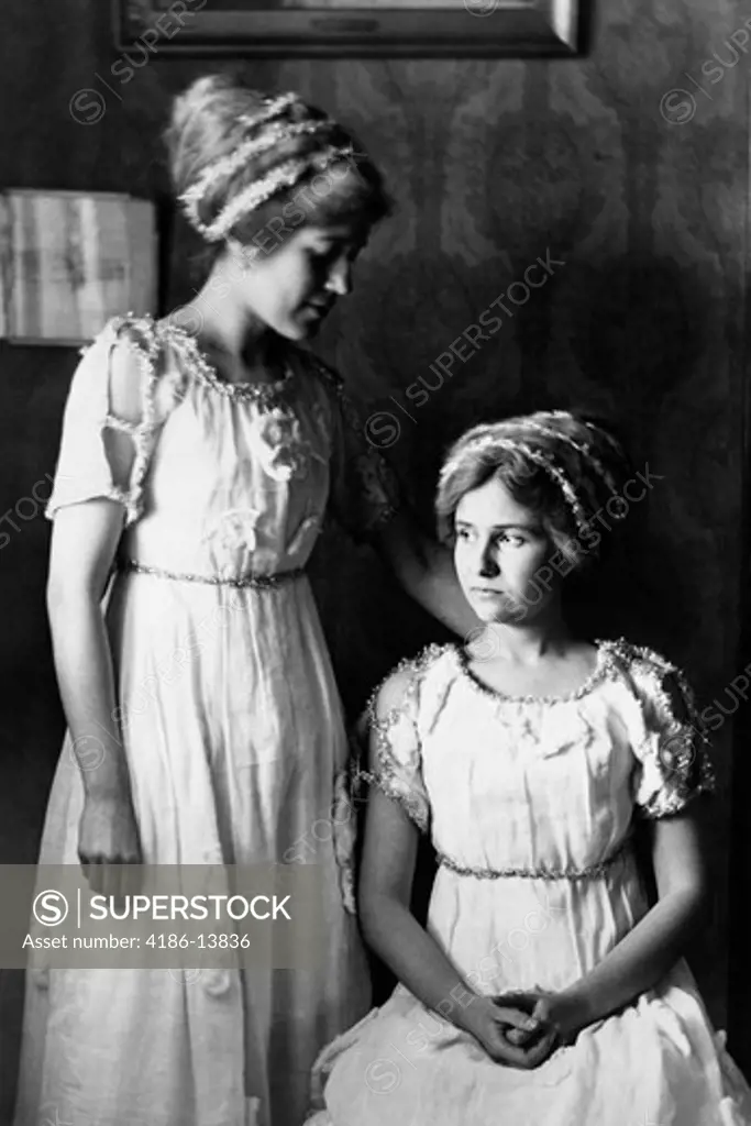 1890S 1900 Turn Of The Century Pair Of Young Women Sisters With Garlands In Hair Matching Trim On Dresses