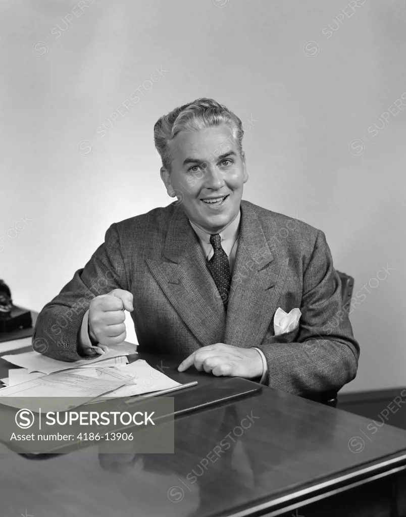 1940S Man Desk Business