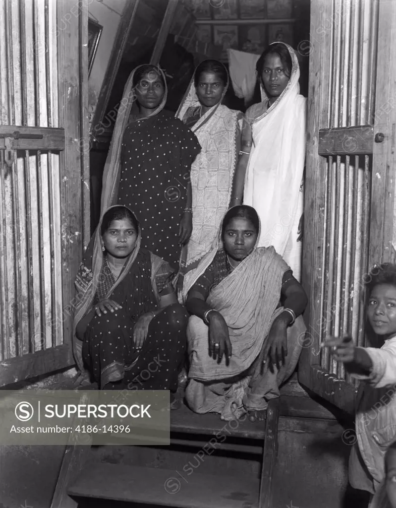 1930S Ladies Of Pleasure Grant Road Bombay India Women Prostitutes In Saris In Doorway