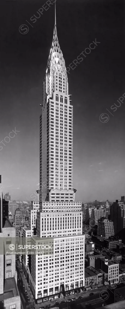 1930S 1930 1940S Tall Narrow Vertical View Of Art Deco Style Architecture Chrysler Building Lexington Avenue And 42Nd Street New York City Manhattan Usa