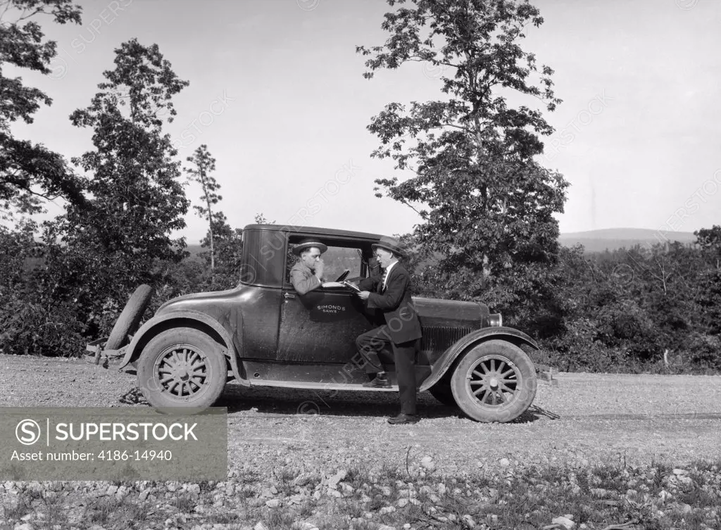 1930S Automobile Salesman Highway Pedestrian Iron County Missouri Usa