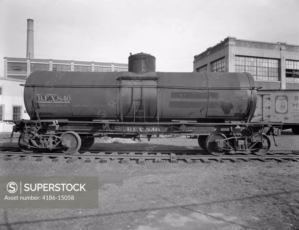 1940S Railroad Train Bulk Freight Oil Tank Car