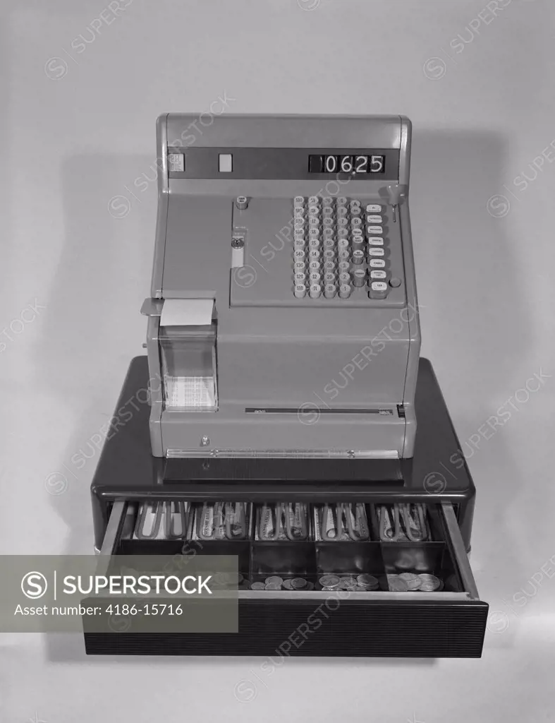 1960S Cash Register With Money In The Open Till Drawer 
