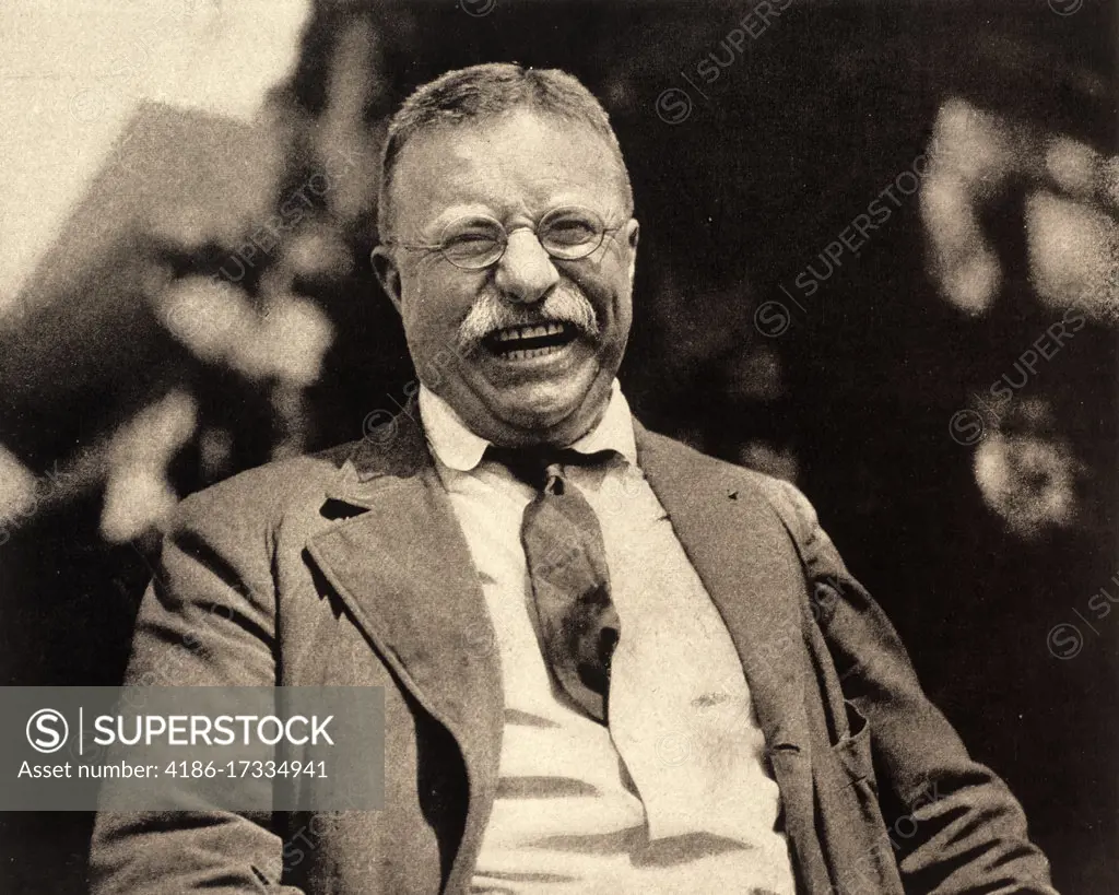 1900s 1910s PORTRAIT THEODORE TEDDY ROOSEVELT 26TH PRESIDENT GRINNING DURING 1912 FAILED BULL MOOSE PRESIDENTIAL CAMPAIGN 