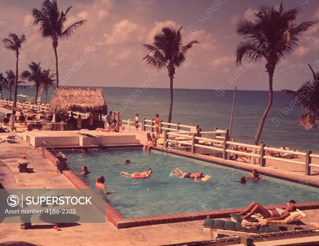 1950S Tropical Resort Hotel Swimming Pool