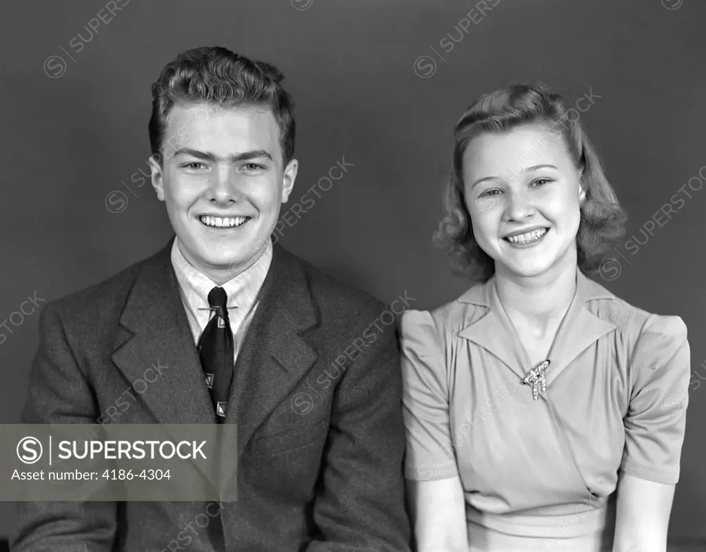 1940S Waist Up Portrait Smiling Young Teen Couple Boy Girl