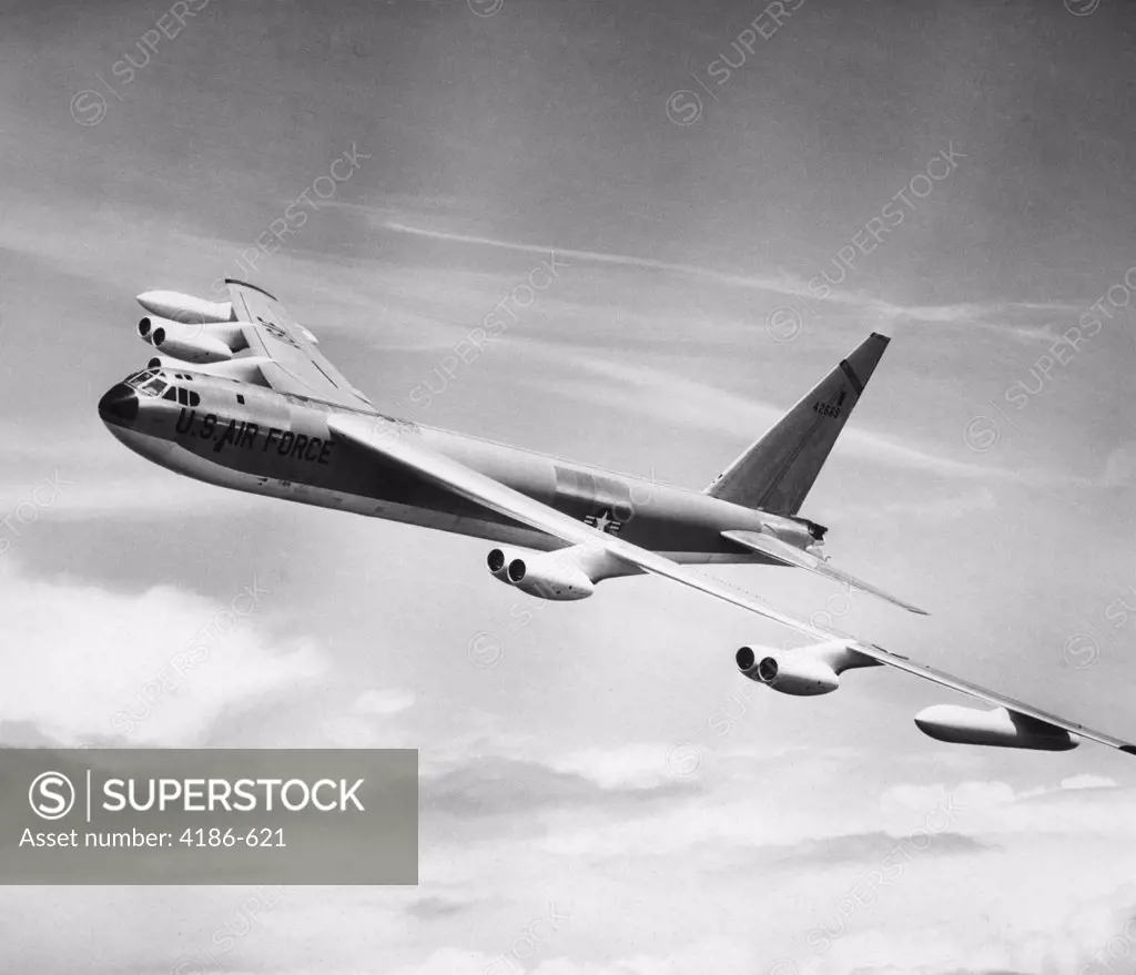 1950S 1955 B52E Us Air Force Strato Fortress Long Range Strategic Bomber Airplane In Flight