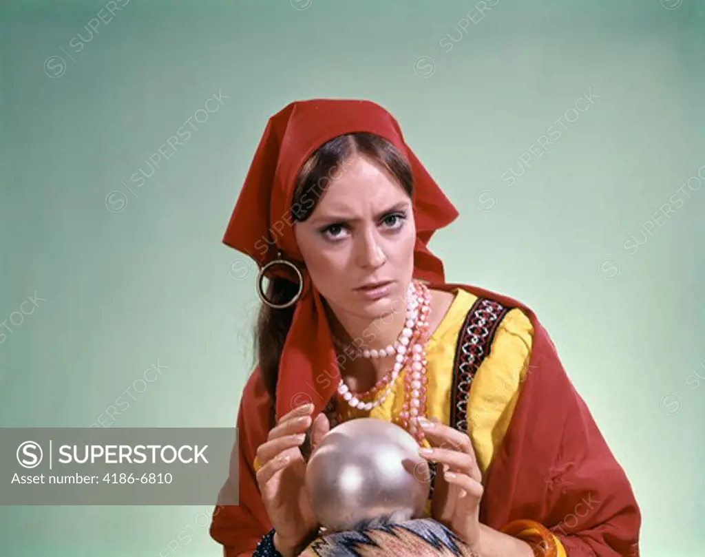 1970S Psychic Crystal Ball Fortune Teller