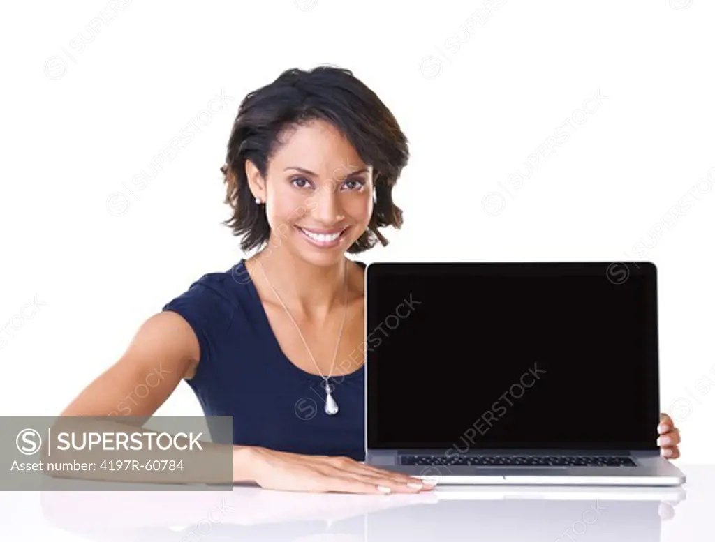 Portrait of a young woman showing you the screen of her laptop