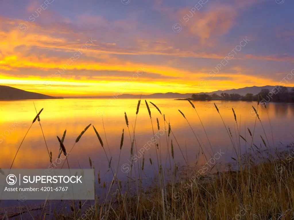 Sunrise at San Luis Reservoir, San Joaquin Valley, California