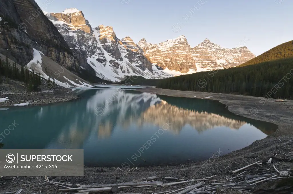 Valley of the Ten Peaks reflected in Moraine Lake at sunrise, Banff National Park, Alberta, Canada