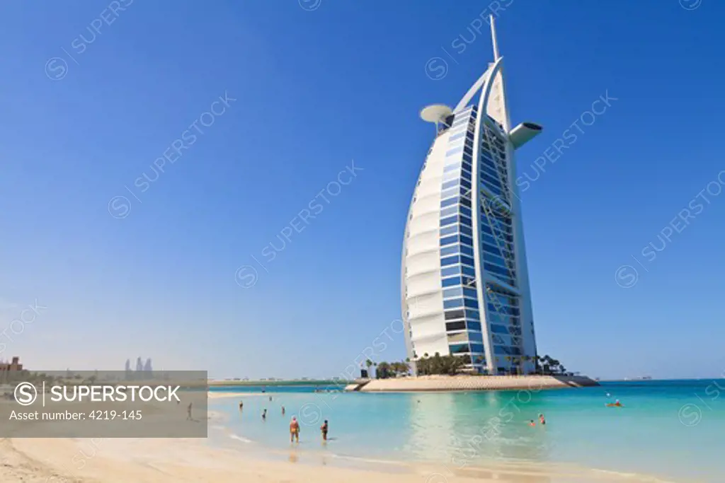 Luxury hotel on the beach, Burj Al Arab Hotel, Jumeirah, Dubai, United Arab Emirates