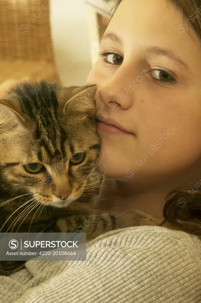 GIRL - with cat 