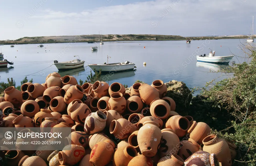 Portugal - terracota pots at Alvor. For Calamares