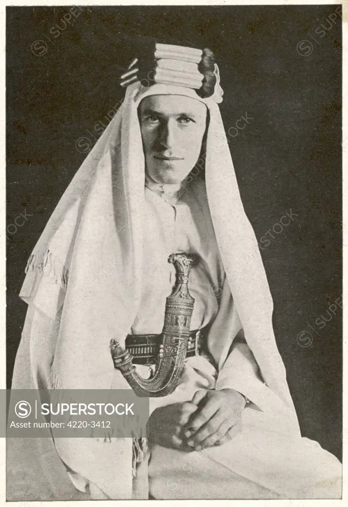British archaeologist, soldier, intelligence officer and writer, Thomas Edward Lawrence (1888-1935), known as Lawrence of Arabia.       Date: circa 1918