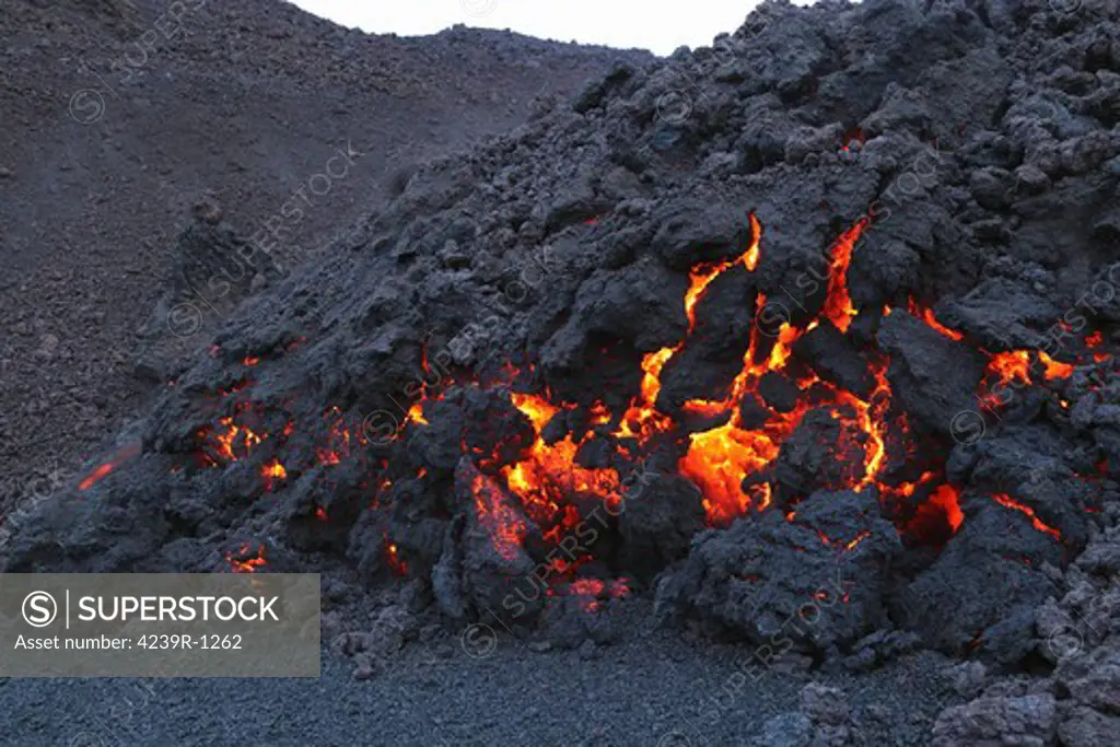 March 26, 2010 - Fimmv_rduhals lava flow, Eyjafjallaj_kull, Iceland