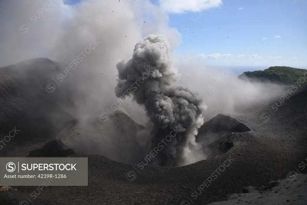September 3, 2006 - Yasur eruption, Tanna Island, Vanuatu
