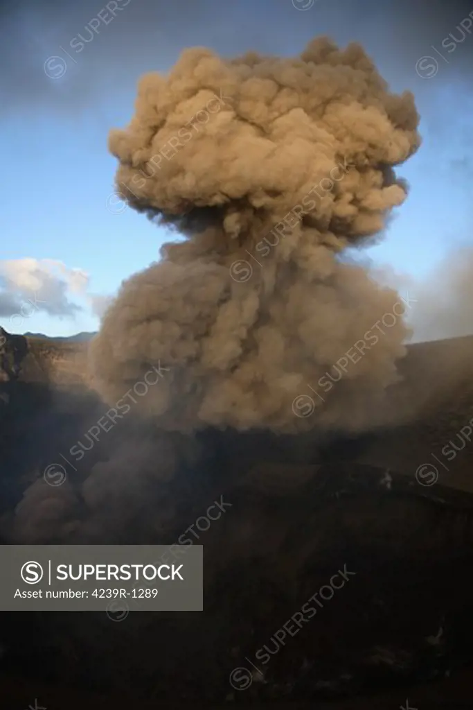 September 4, 2006 - Yasur eruption, Tanna Island, Vanuatu