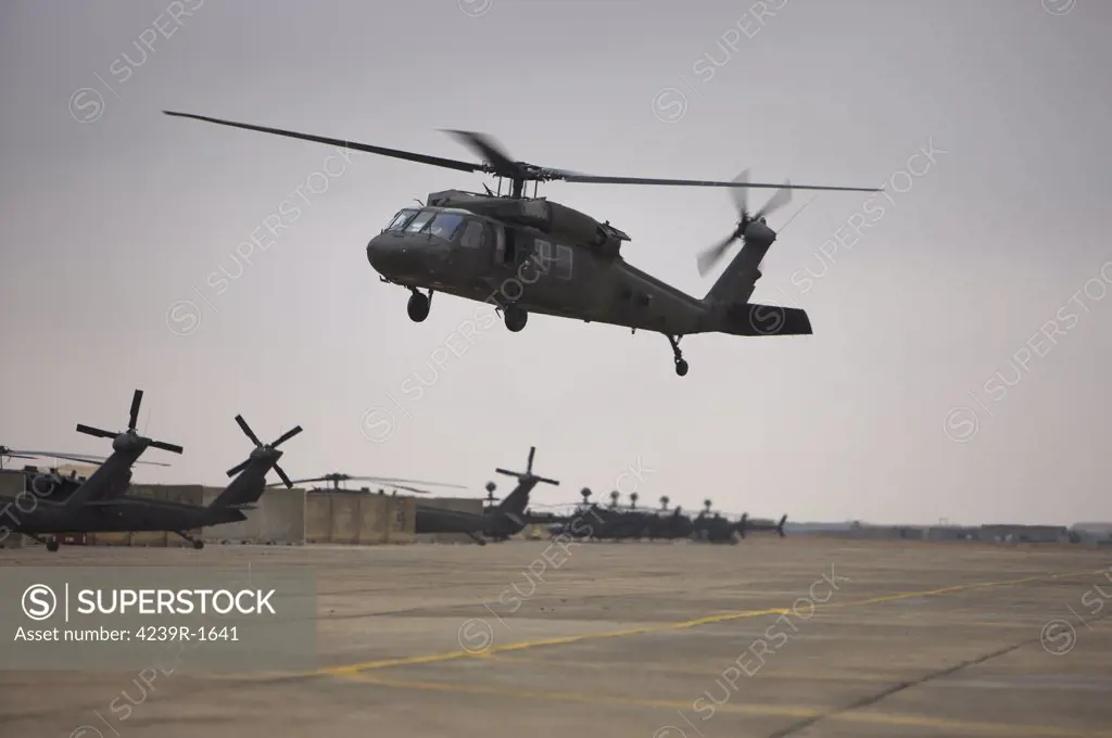 A UH-60 Black Hawk taking off for a mission over northern Iraq