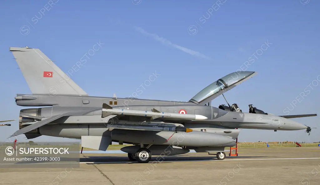 A brand new F-16D Block 50+ at the Izmir Air Show 2011 in Turkey, celebrating the 100th anniversary of the Turkish Air Force. The jet is the first of 30 new Block 50 aircraft that will be built in Turkey by Turkish Aerospace Industries.