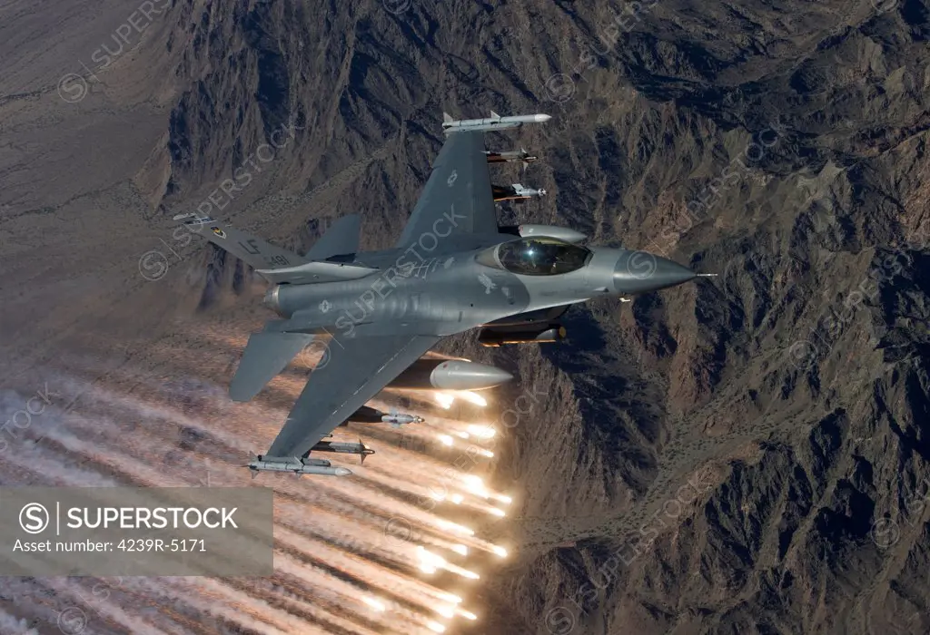 A 56th Fighter Wing F-16 Fighting Falcon from Luke Air Force Base, Arizona, releases flares during a training mission.