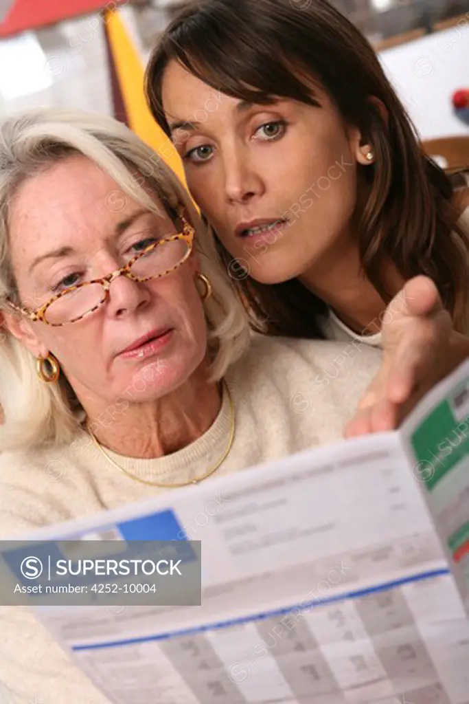 Senior woman income tax