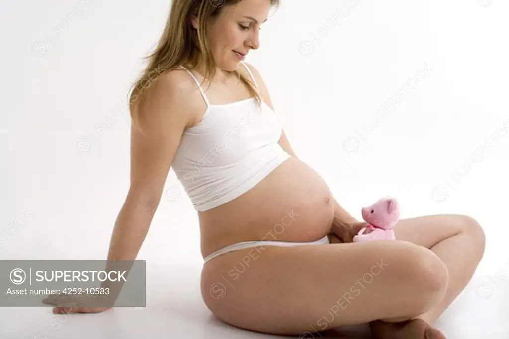 Pregnant woman wait