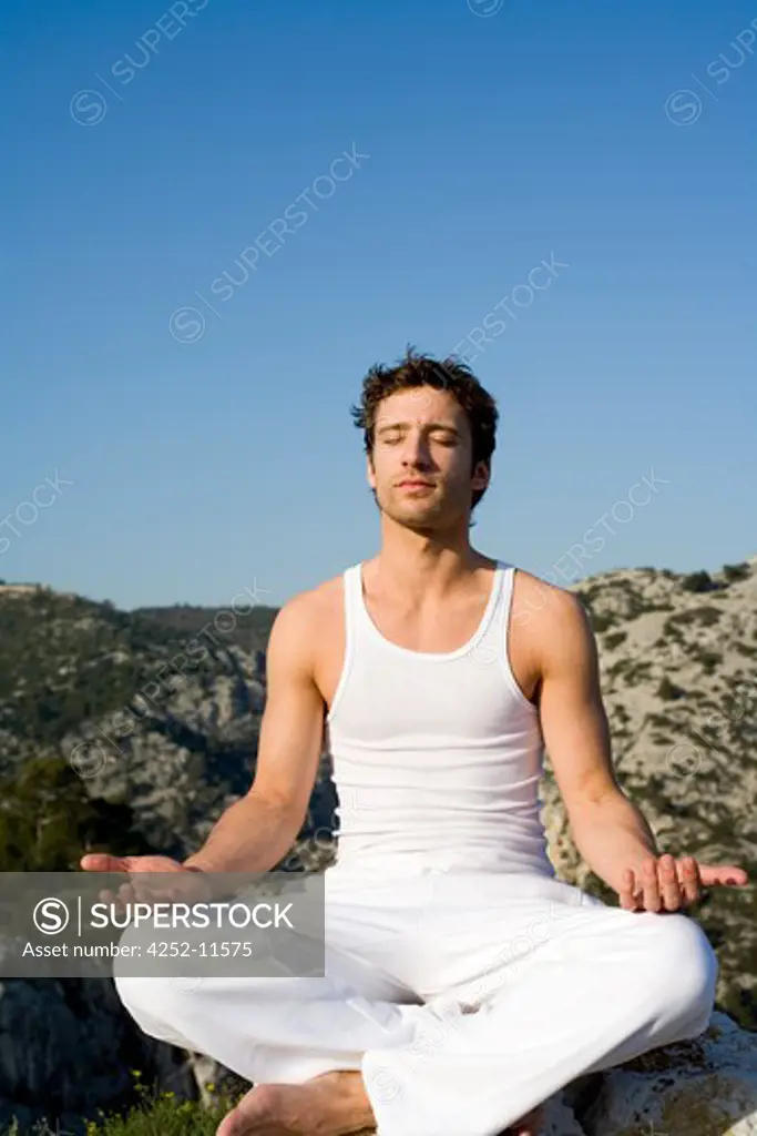 Man yoga