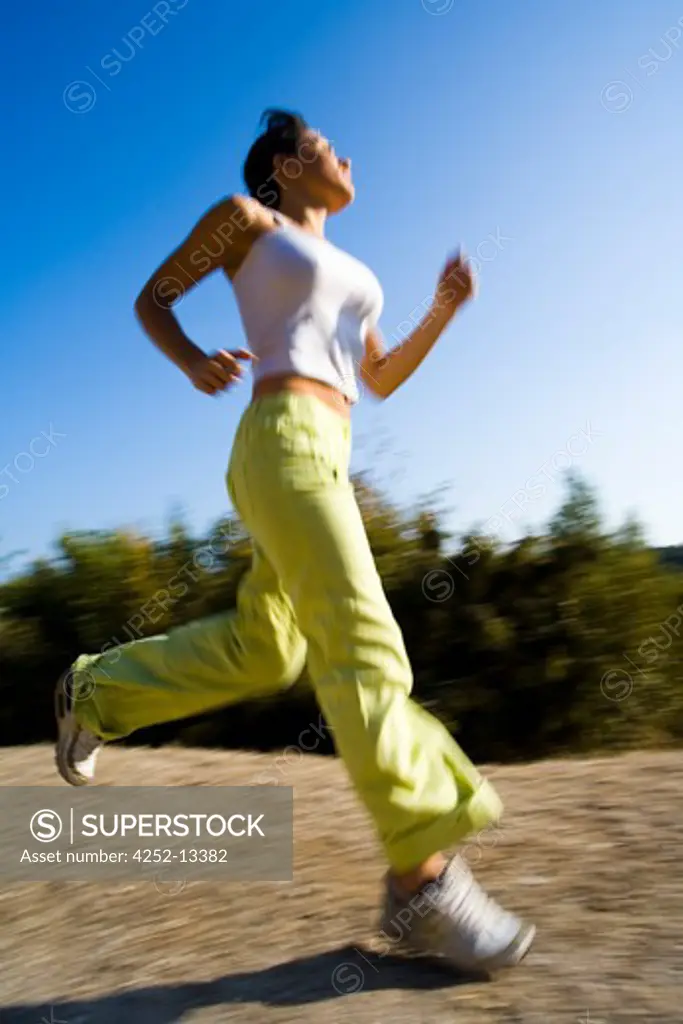 femme running