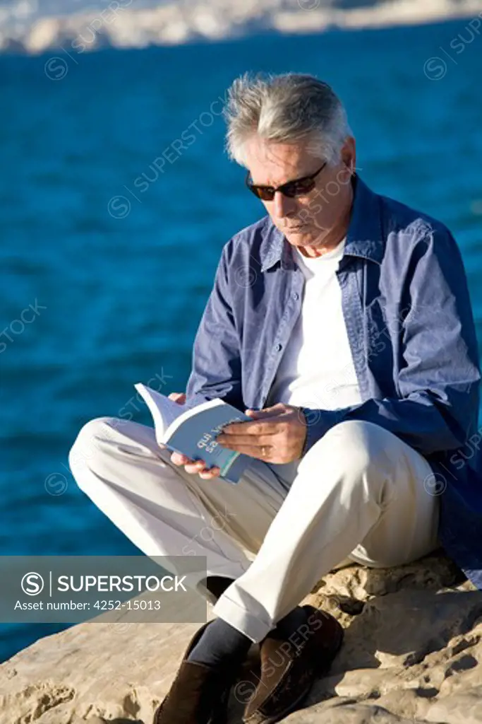 Man sea reading