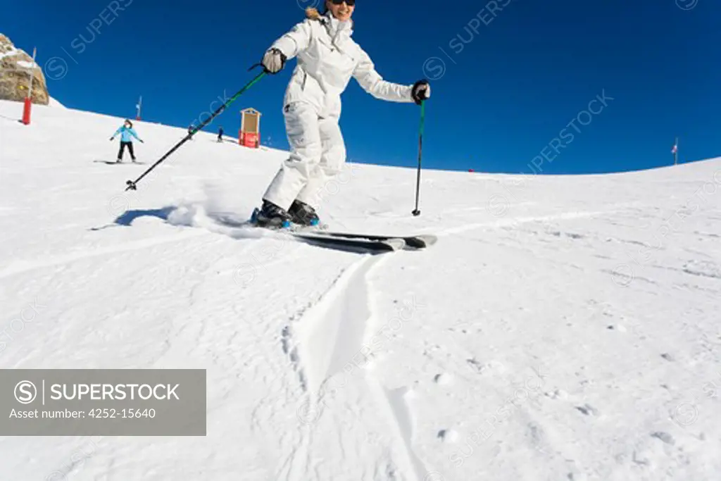 Woman ski